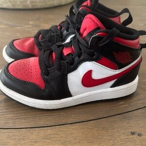Air Jordan toddler size 11 red black